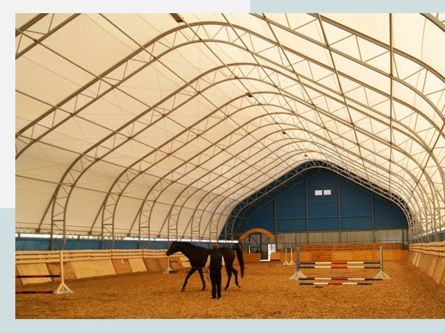 Строительство конных манежей в Сибае